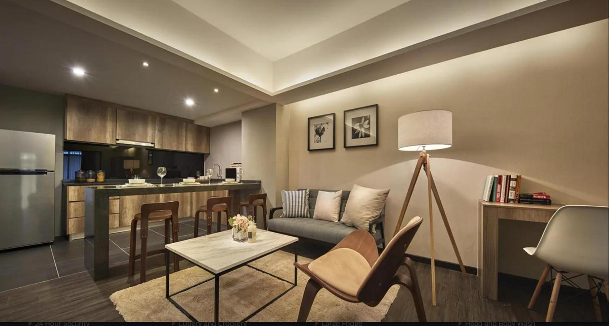 Tropics Eight Suites George Town Buitenkant foto